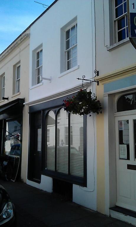 6 Suffolk Parade Cheltenham Exterior photo